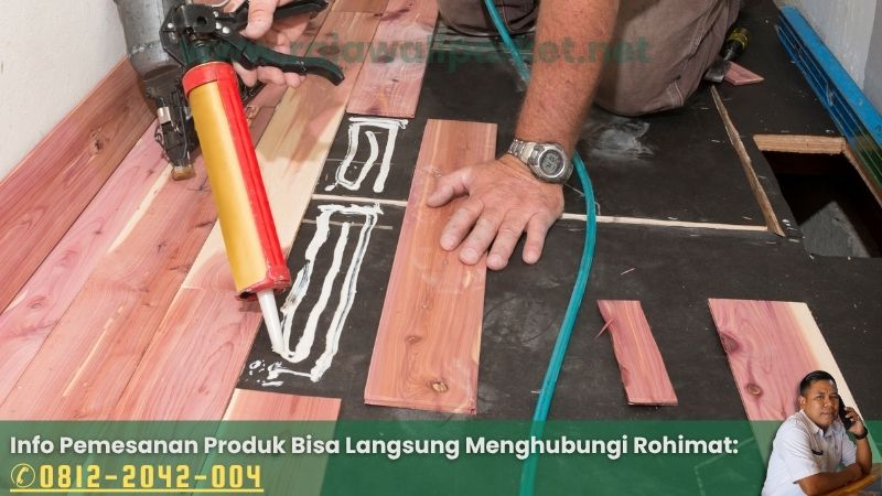 Menuangkan lem