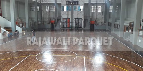 lantai kayu lapangan basket universitas Widyatama bandung 13